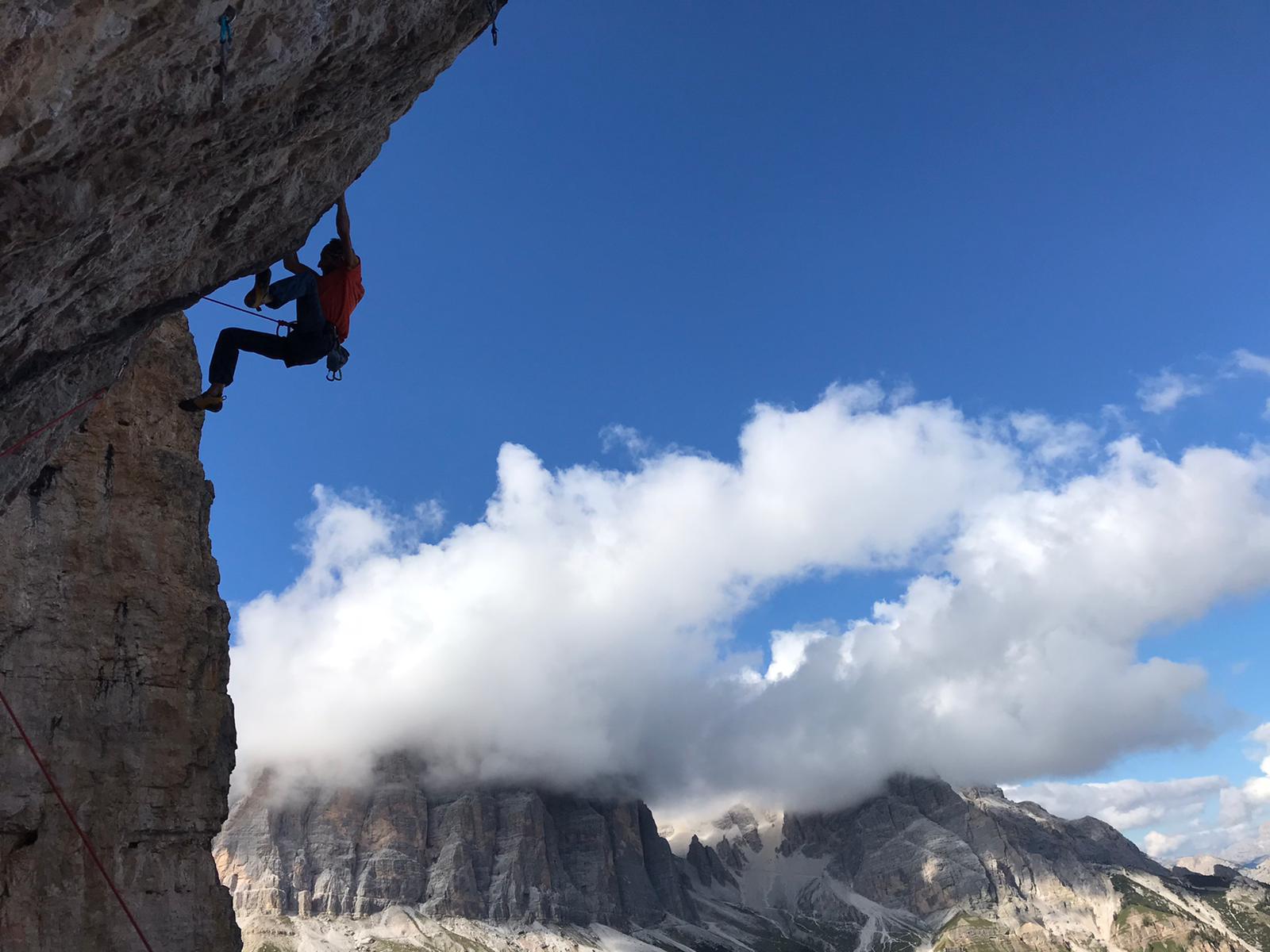 Centro di arrampicata e pista di pattinaggio